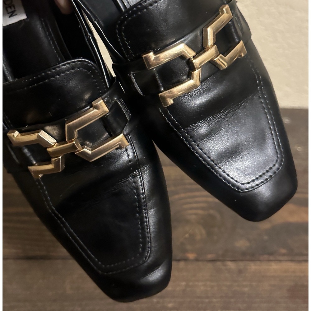 Steve Madden Ryann Women's 9 M Loafers Black Leather Gold Chain Bit Preppy - Picture 8 of 15